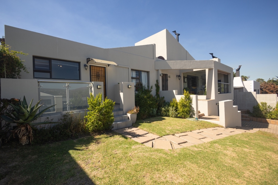 To Let 5 Bedroom Property for Rent in De Bron Western Cape